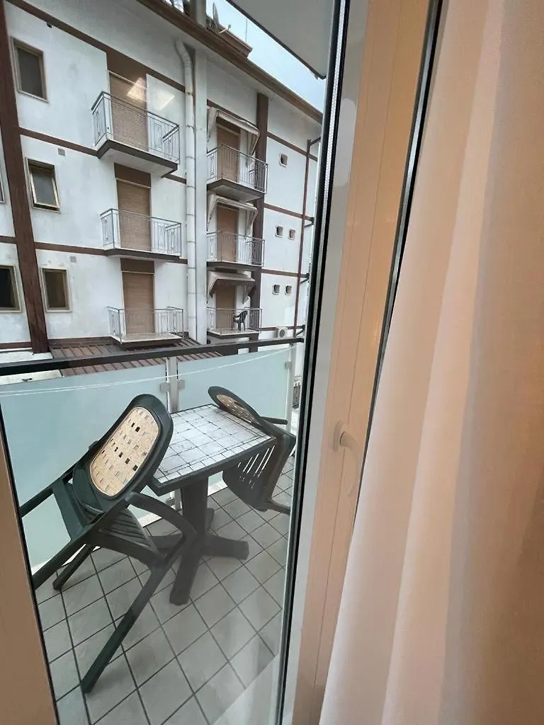 Hotel & Aparthotel Carinthia S Лидо-ди-Езоло